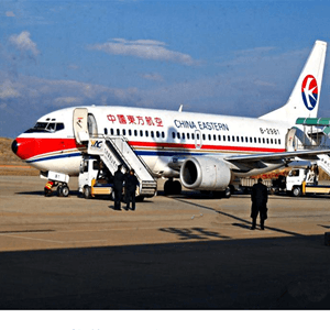 九江庐山航空运输航空快运业稳步发展的原因是什么？
